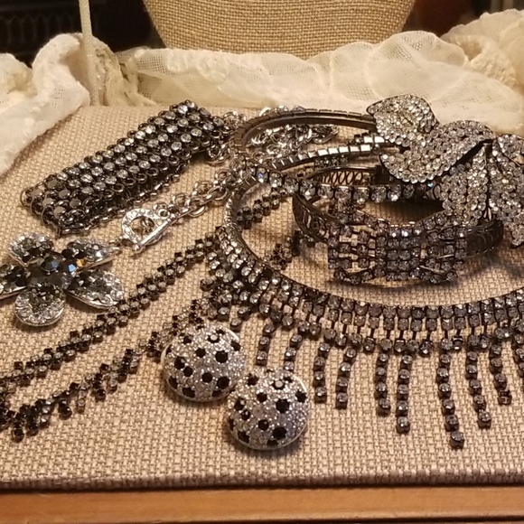 Black & Clear Rhinestone 11-Item Jewelry Bundle - Picture 15 of 16